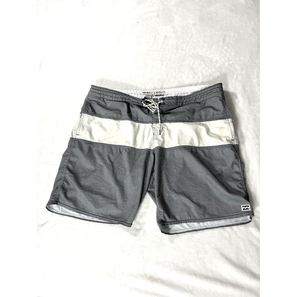 Billabong Recycler Board Shorts Gray Stripe Mens 38